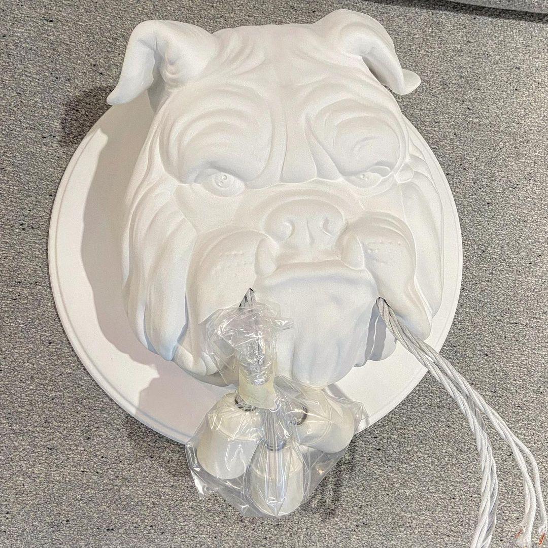 Umeri wandlamp Bulldog Sculpture Whimsical