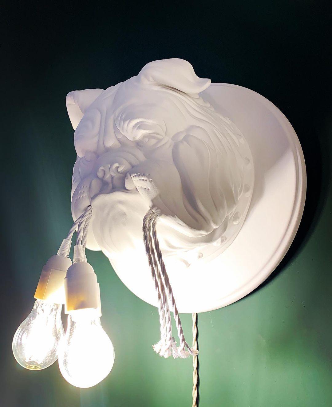 Umeri wandlamp Bulldog Sculpture Whimsical