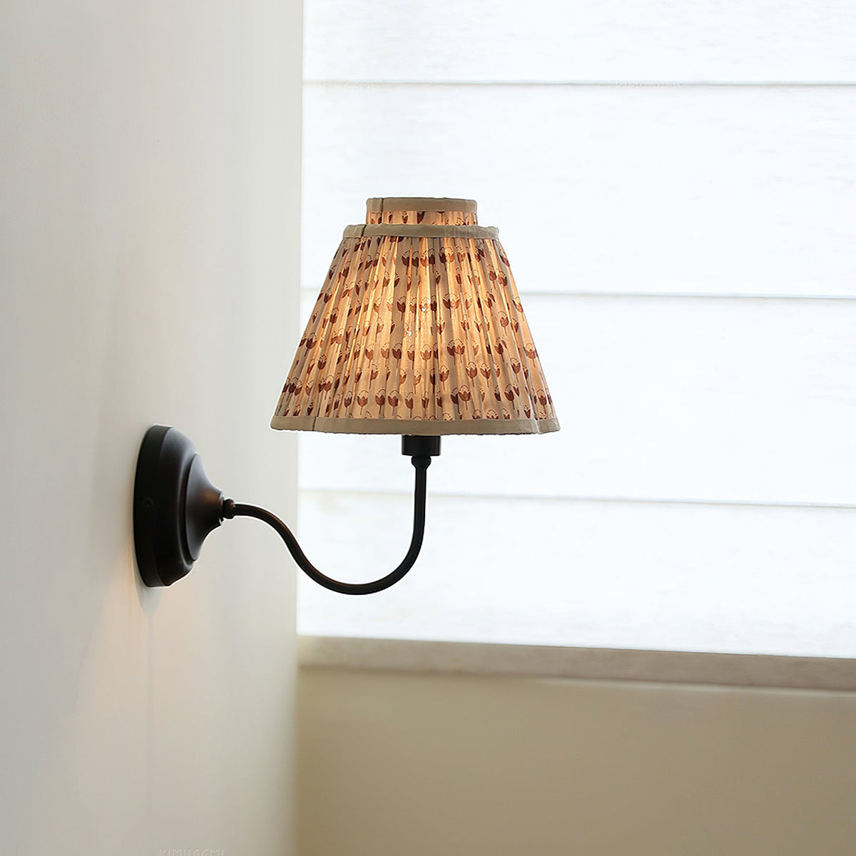 Ravion Swing Arm wandlamp