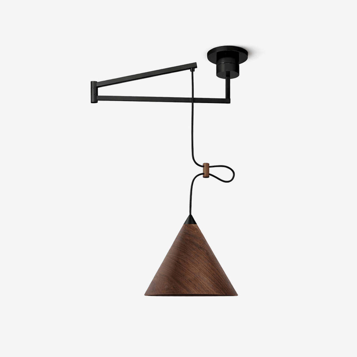 Sylaliella hanglamp met beweegbaar armatuur en conische houten kap
