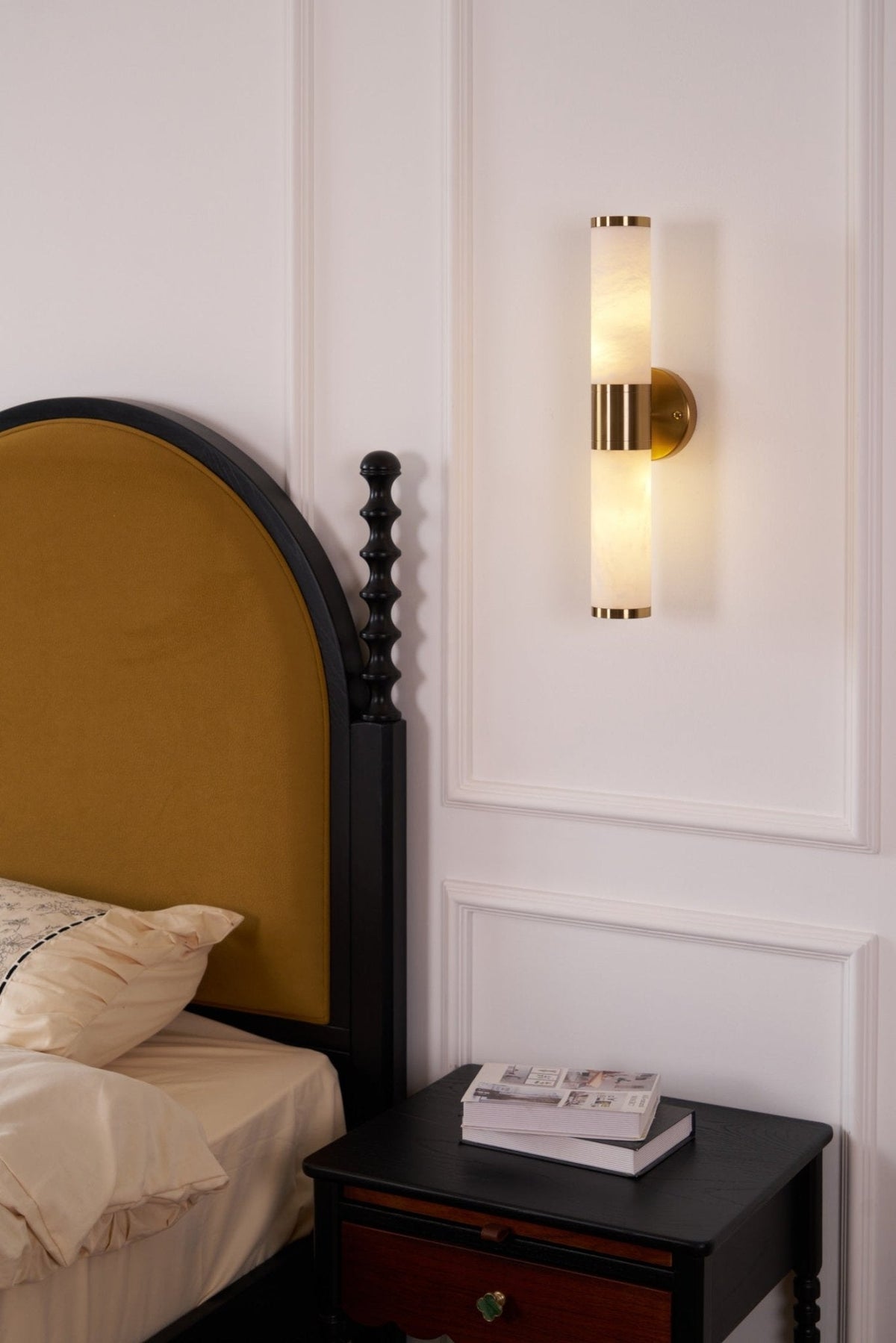Lucian wandlamp van albast