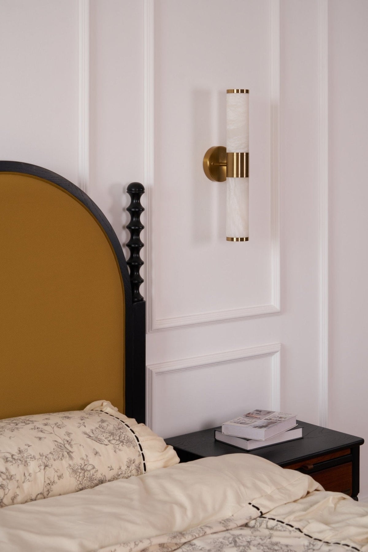 Lucian wandlamp van albast