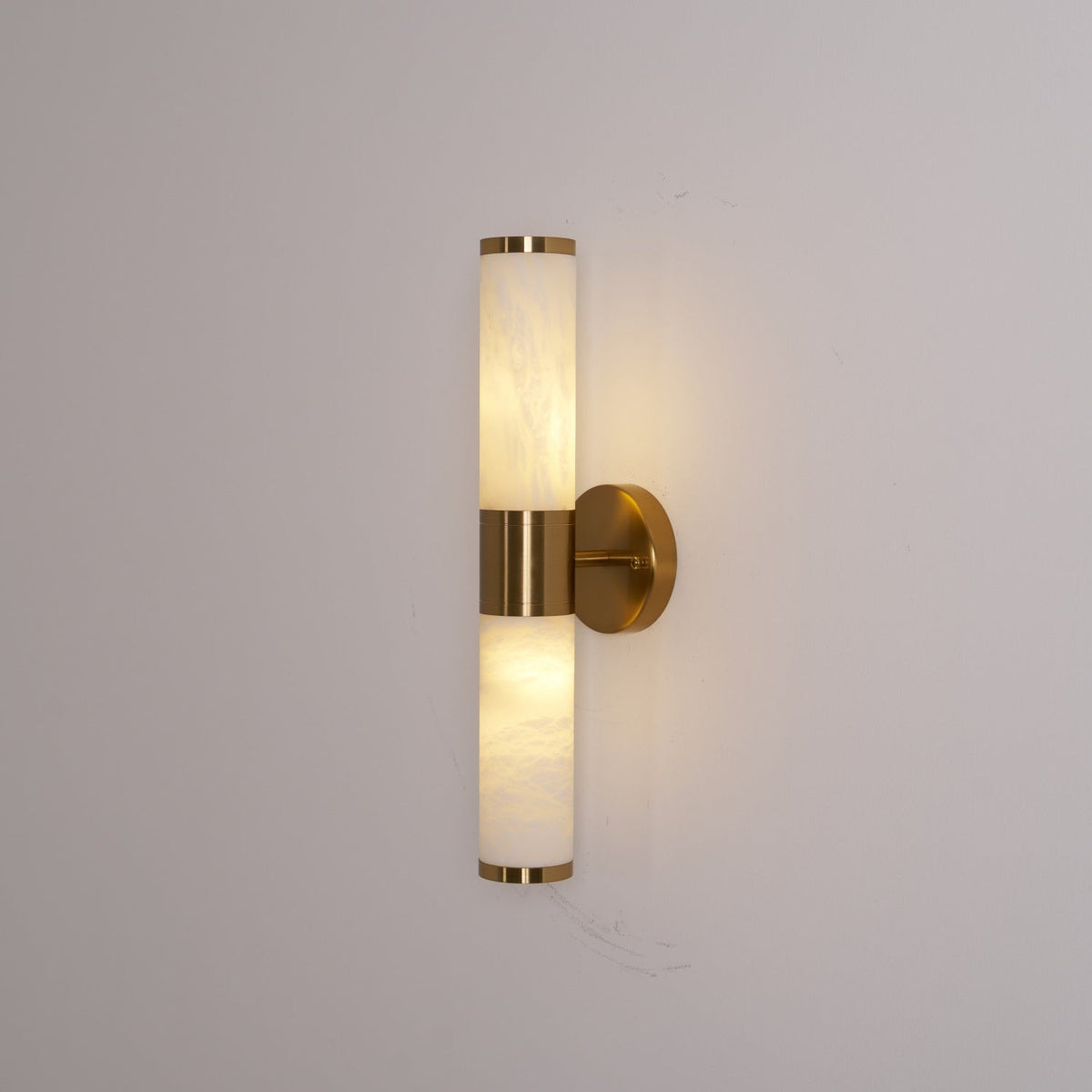 Lucian wandlamp van albast