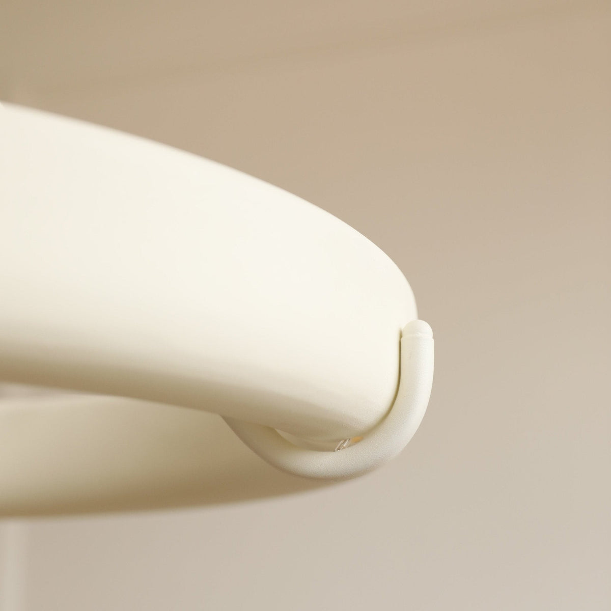 Sorarena kroonluchter uit gips