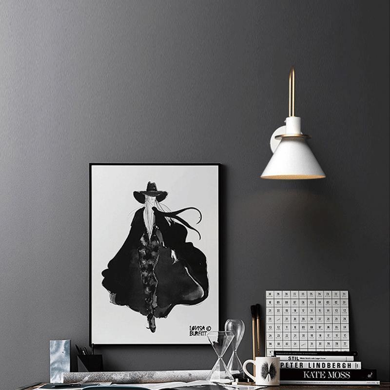 Solerine wandlamp zwart goud minimalistisch