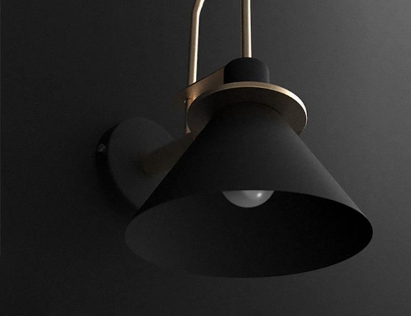 Solerine wandlamp zwart goud minimalistisch