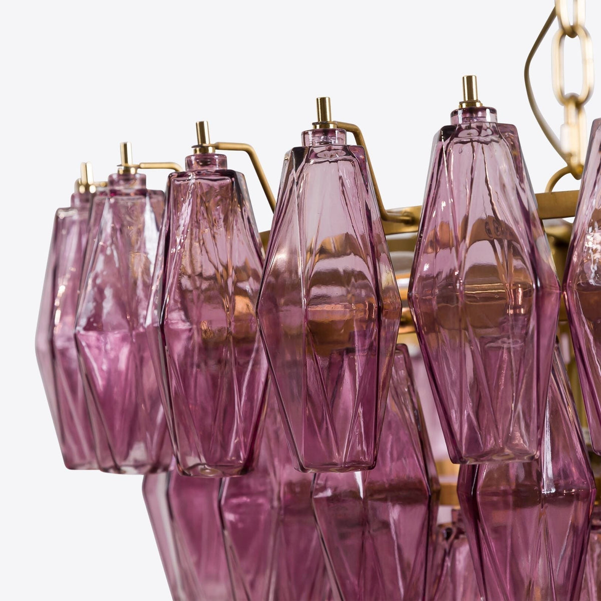 Eirenora Kroonluchter met Lagen van Roze Facettig glas in Vintage Stijl