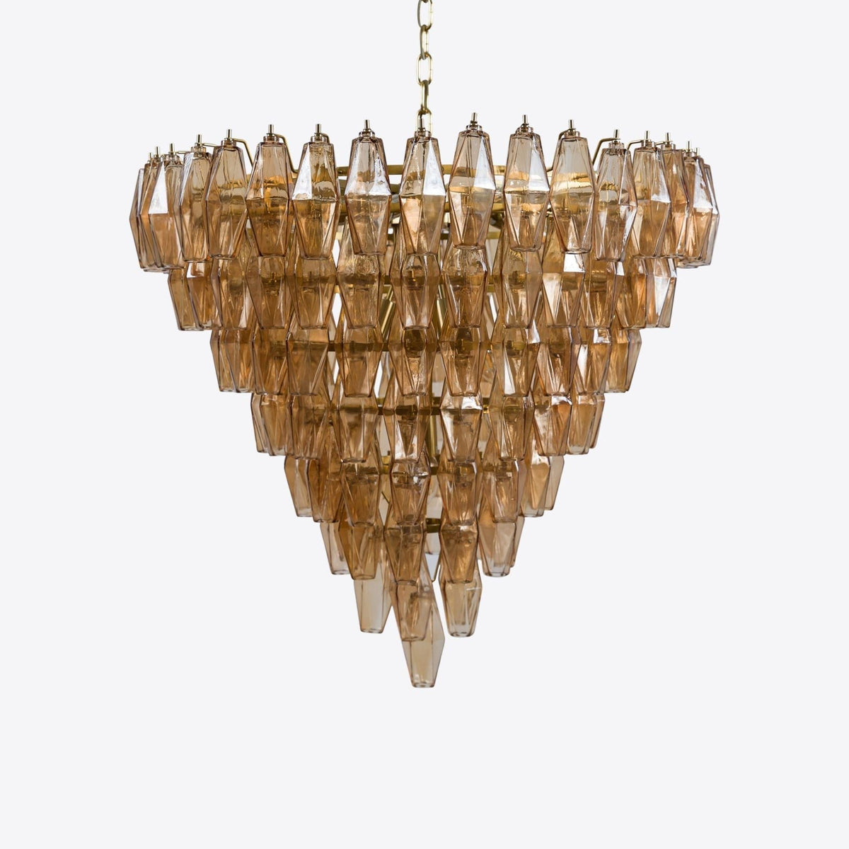 Eirenora Kroonluchter met Lagen van Roze Facettig glas in Vintage Stijl