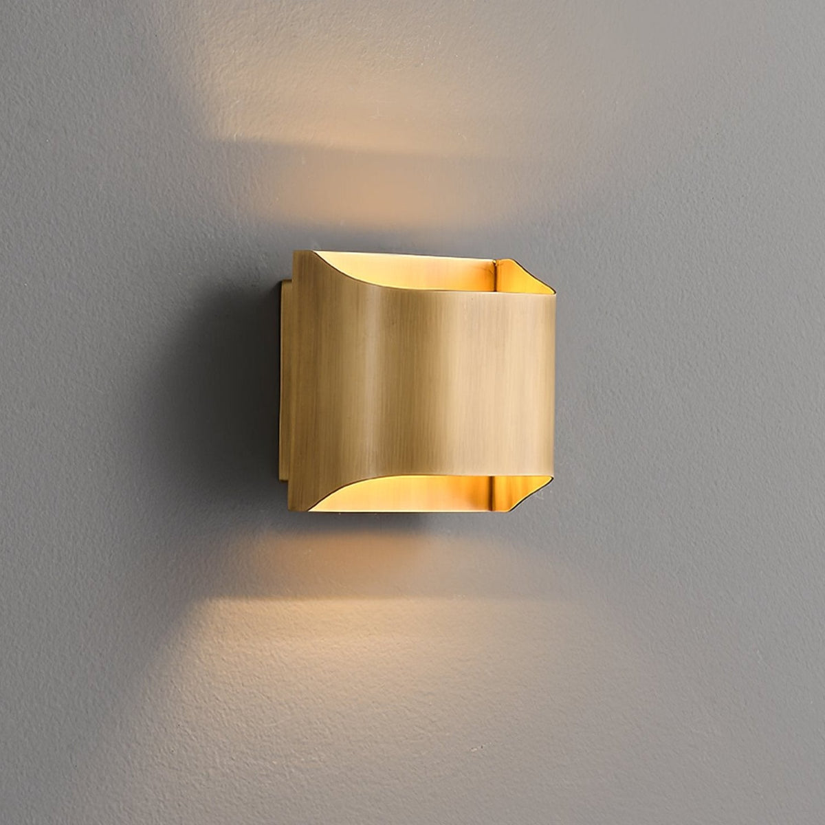 Hardy wandlamp van messing