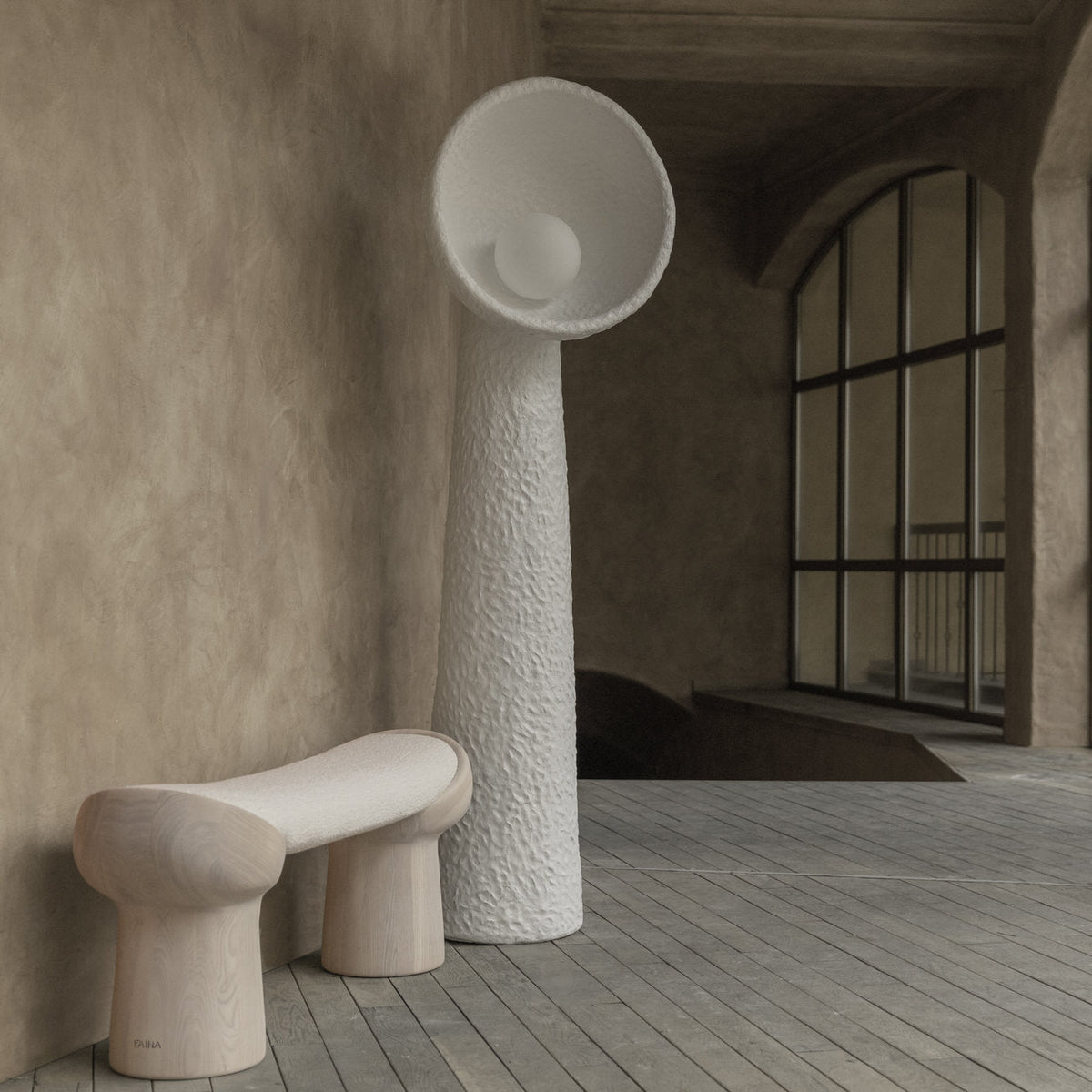 Ernionis Textured keramische vloerlamp