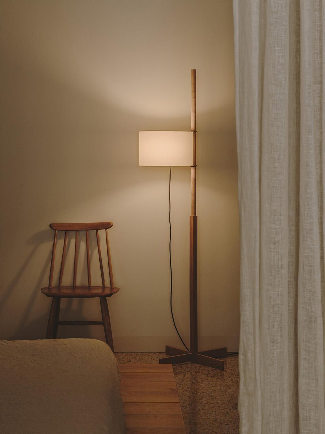 Jex Houten Stoffen vloerlamp