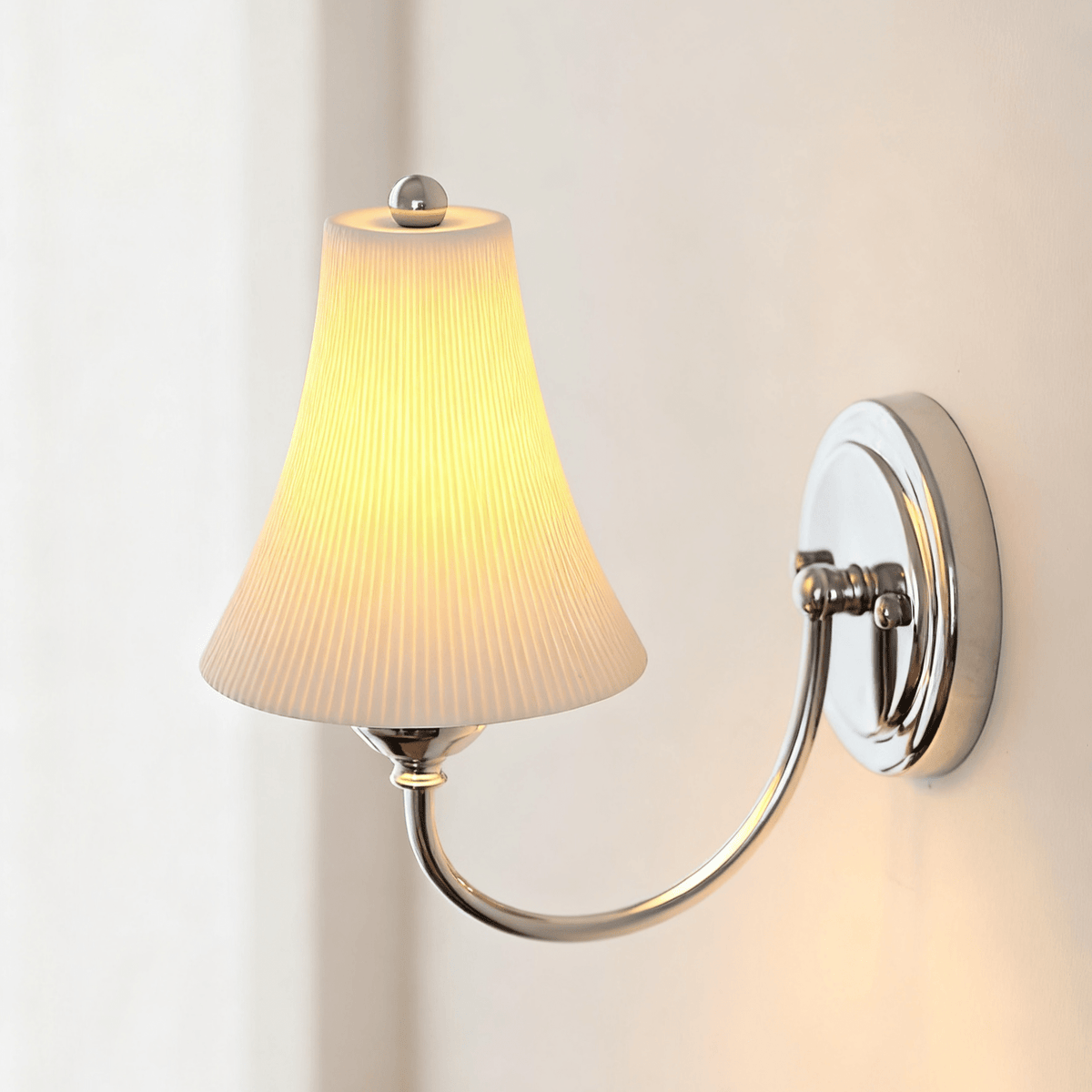 Selwyn wandlamp met smalle taille