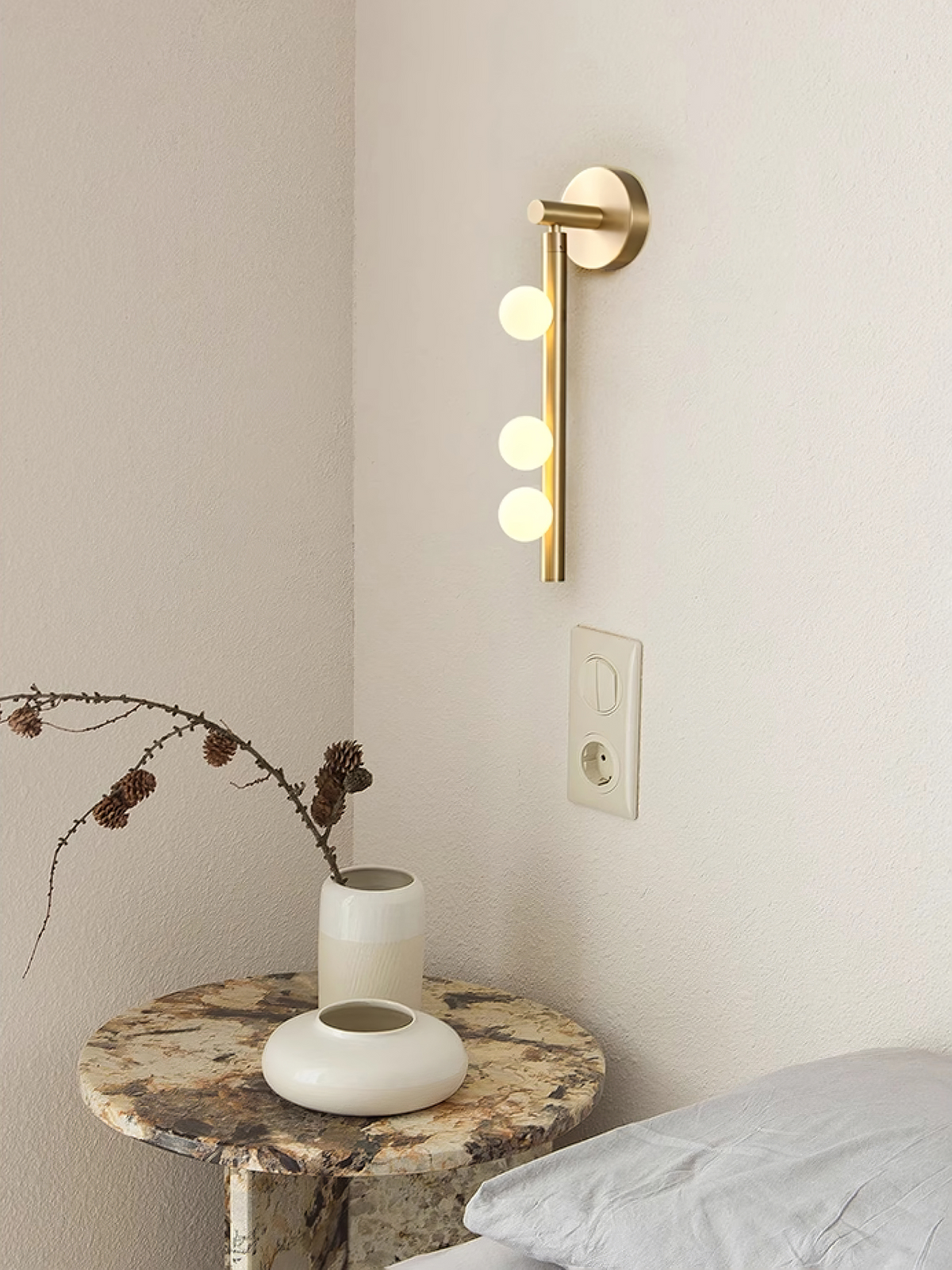 Pamela Tube met stekker messing glas wandlamp