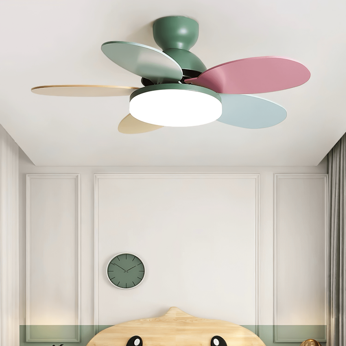 Eireise kleurrijke plafondventilator met lamp voor de kinderkamer
