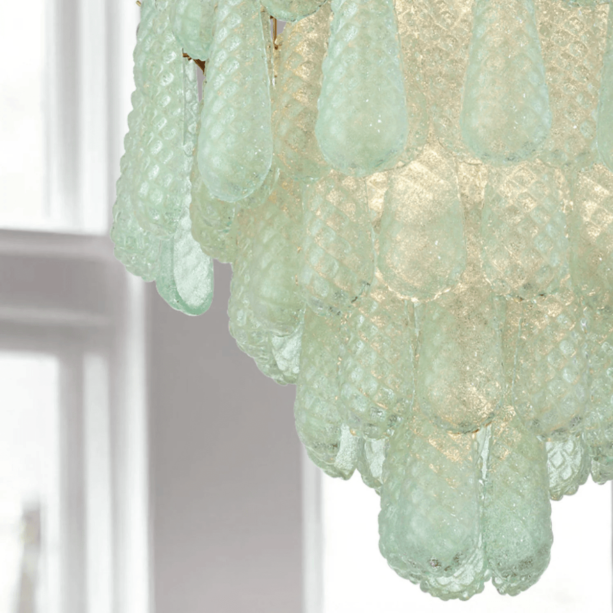 Velorian Kroonluchter met druppelvormige textuur en glas