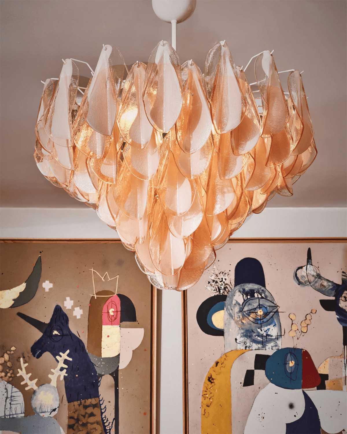 Celuora kroonluchter met gelaagde amberkleurige Murano-glas ovaalvormige druppels
