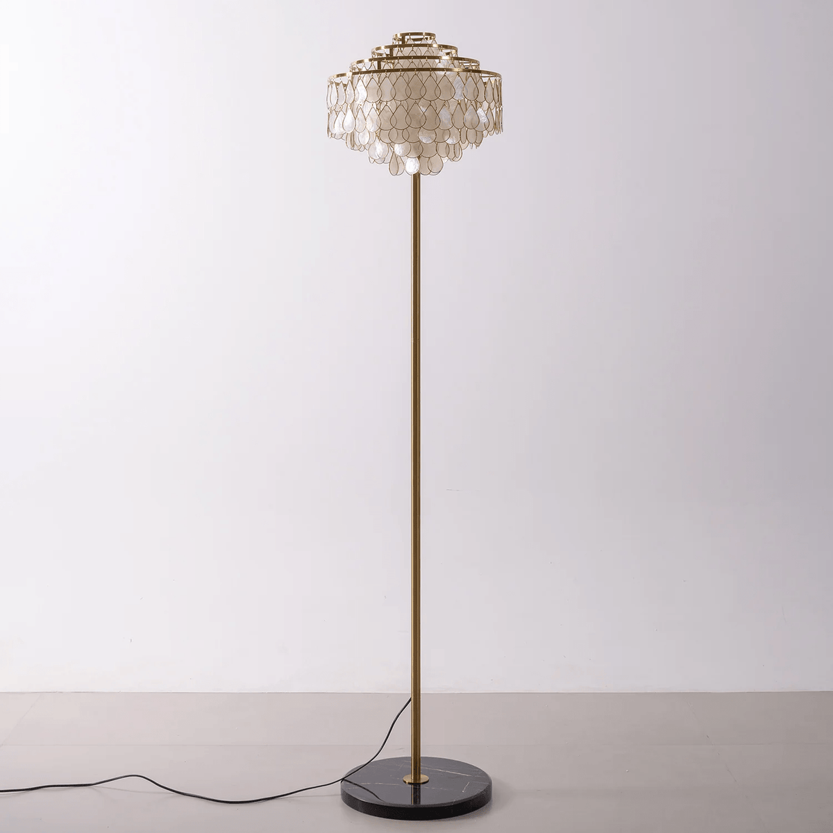 Emily vloerlamp in goudkleurige afwerking