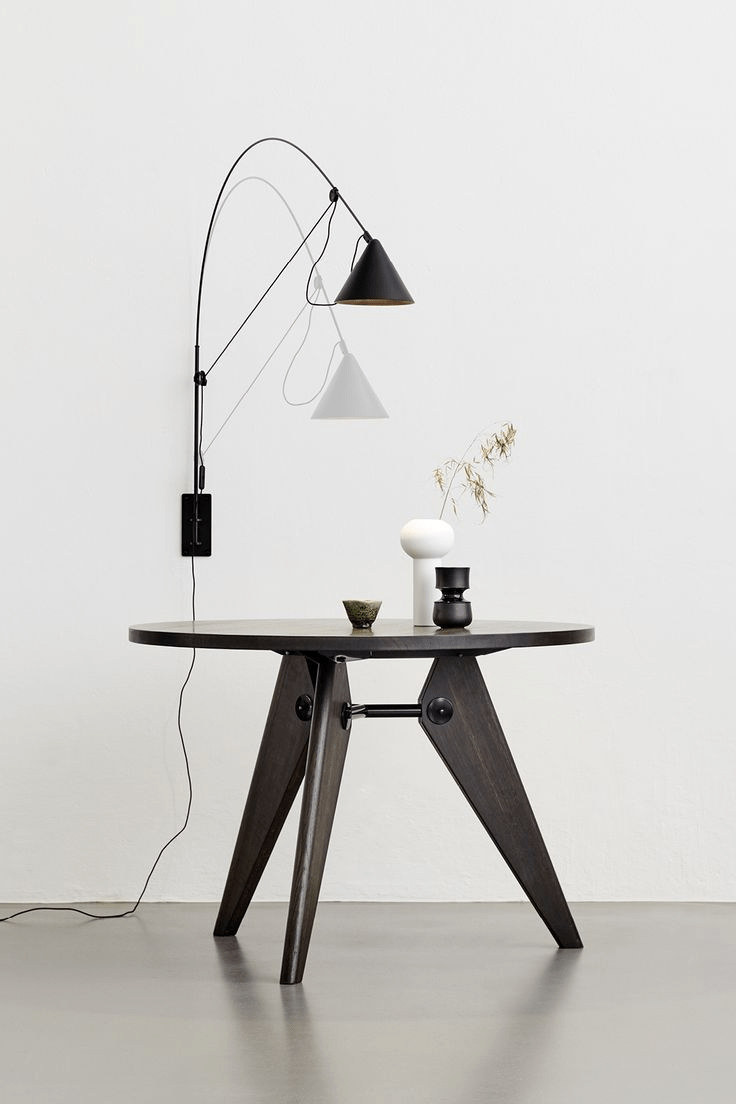 Noraette wandlamp Arc Conus Minimalistisch