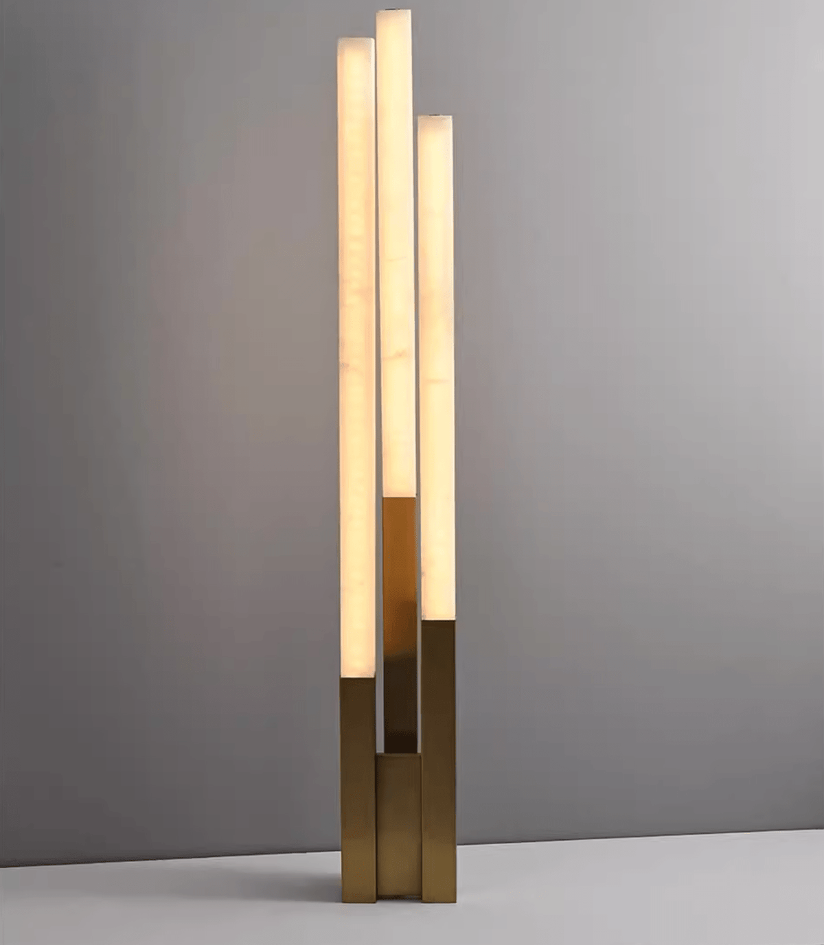 Callisto vloerlamp in albast