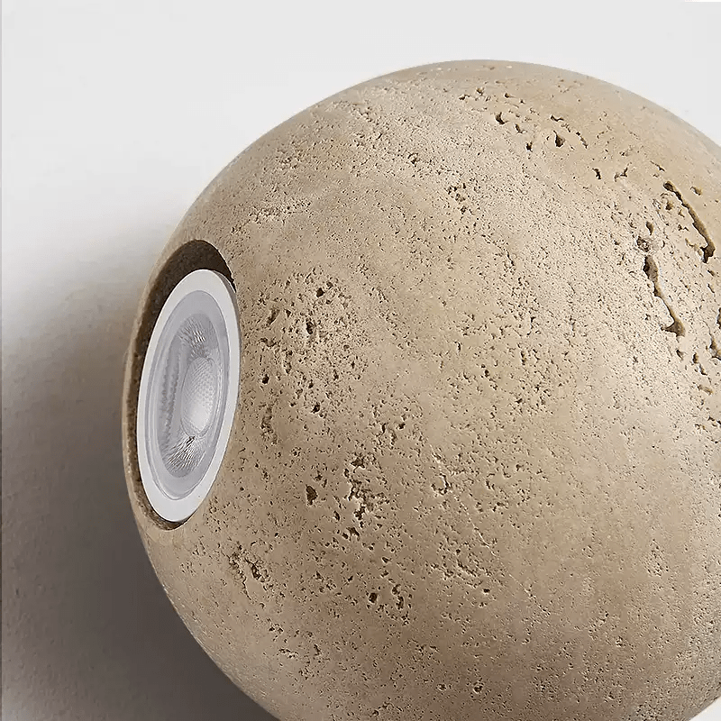 Travian travertin bollen wandlamp