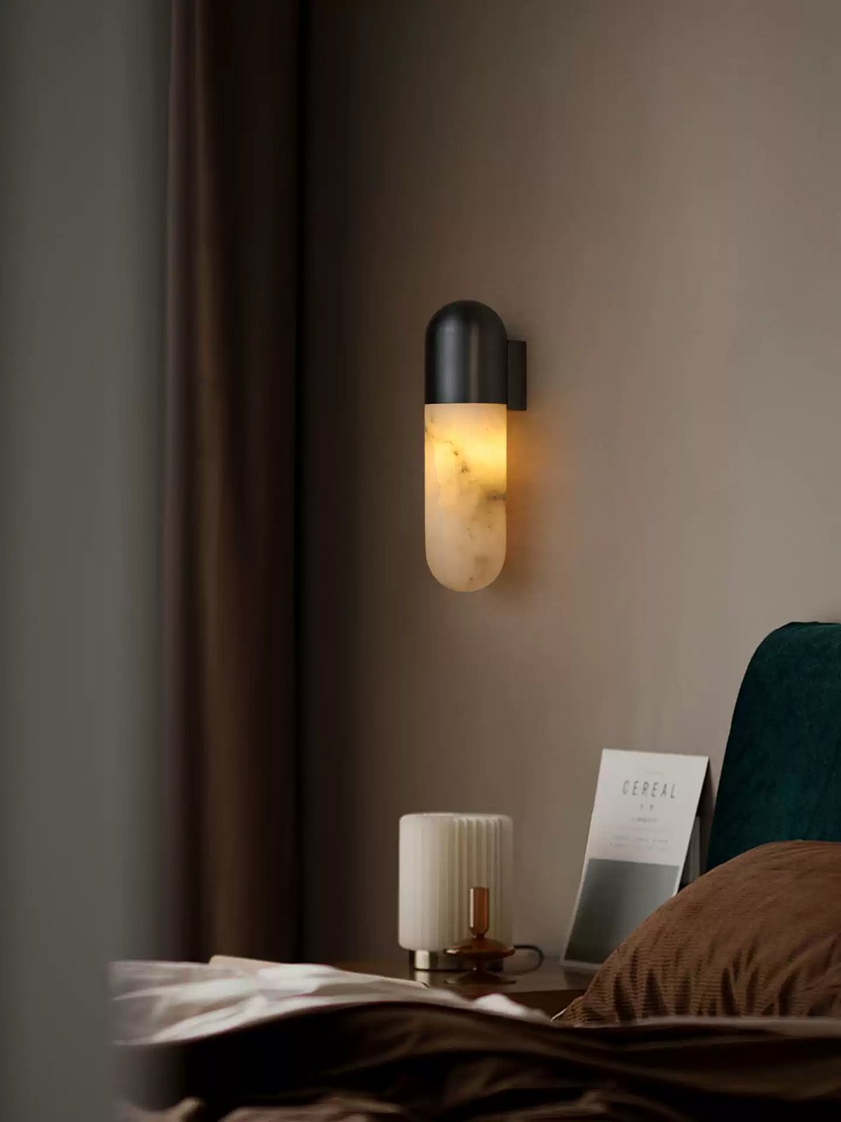 Lucan Capsule albasten wandlamp