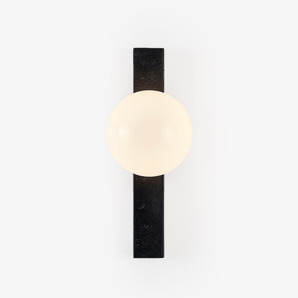 Zoshaira bollen Zwart travertin wandlamp