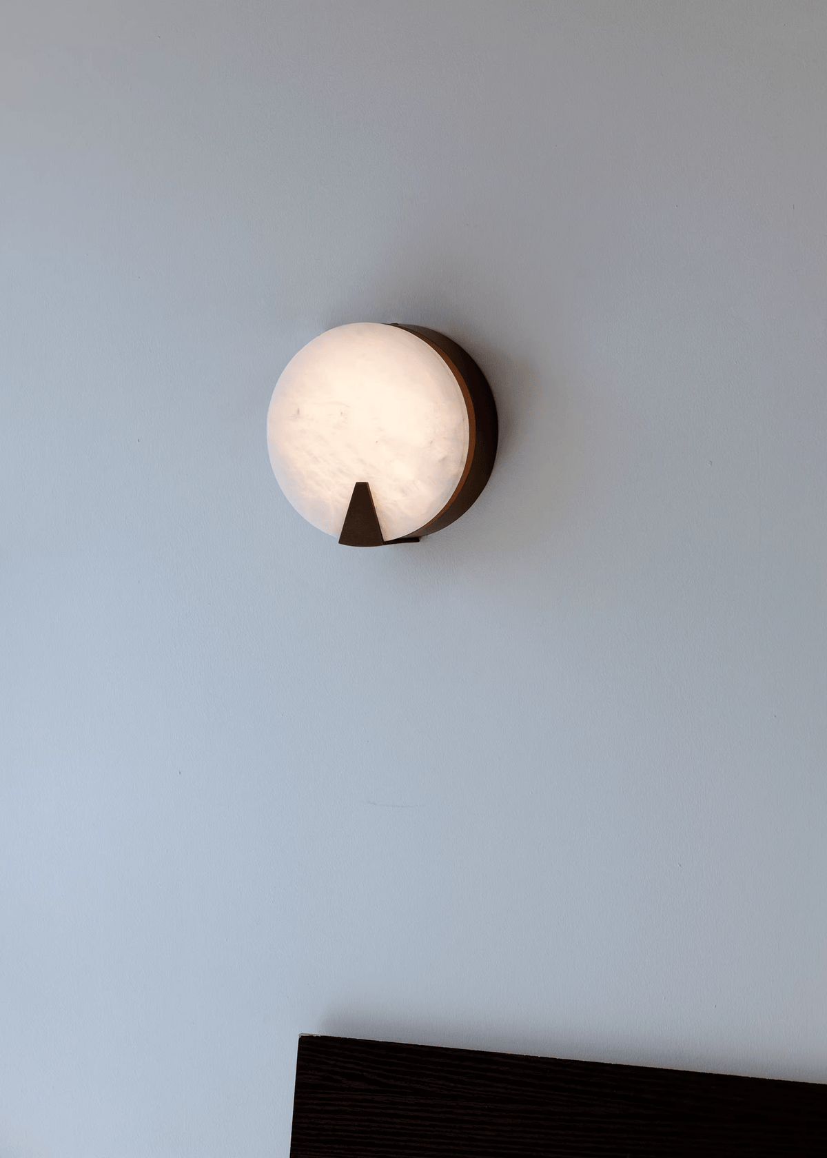 Albirira Halo albasten wandlamp