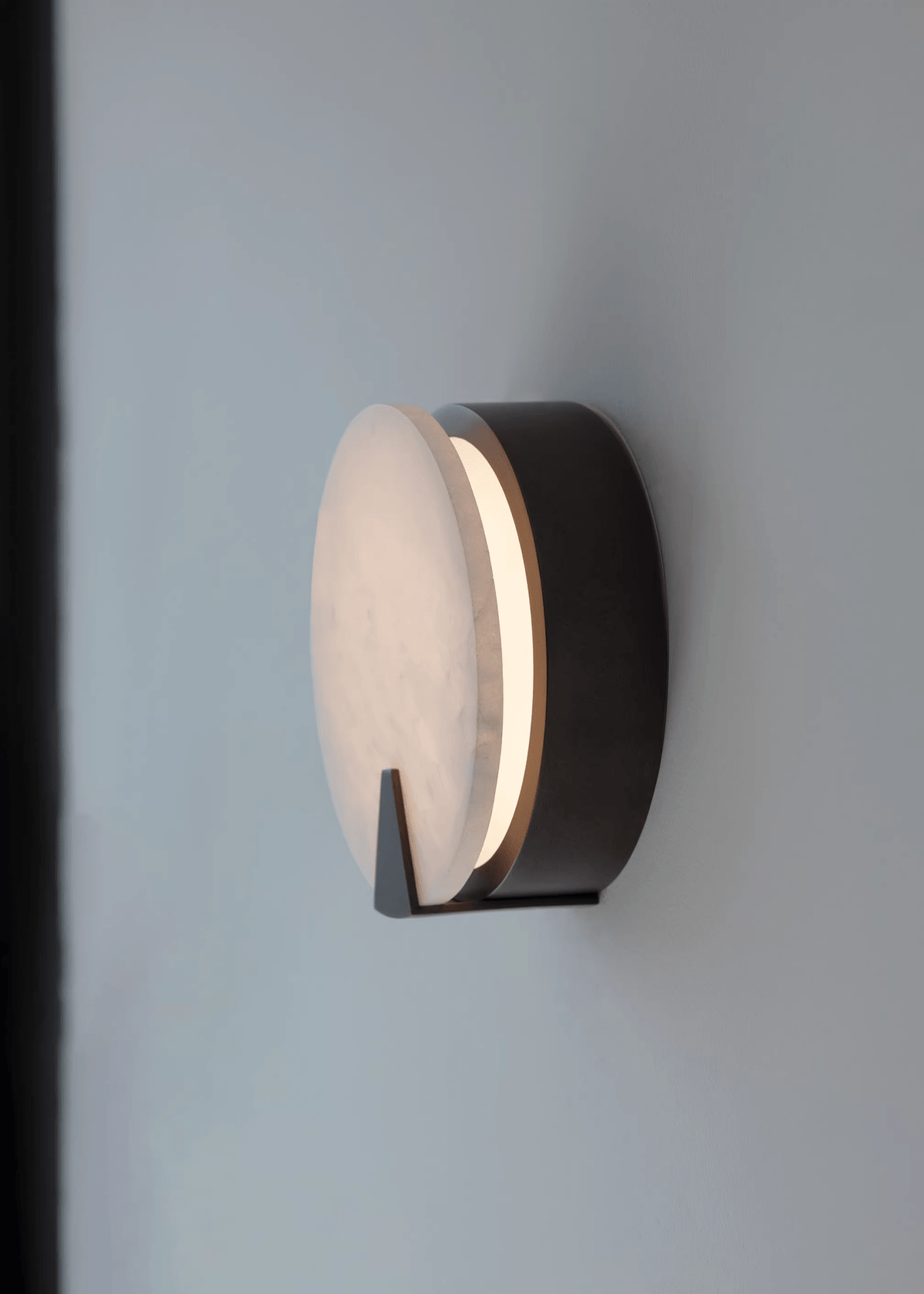 Albirira Halo albasten wandlamp