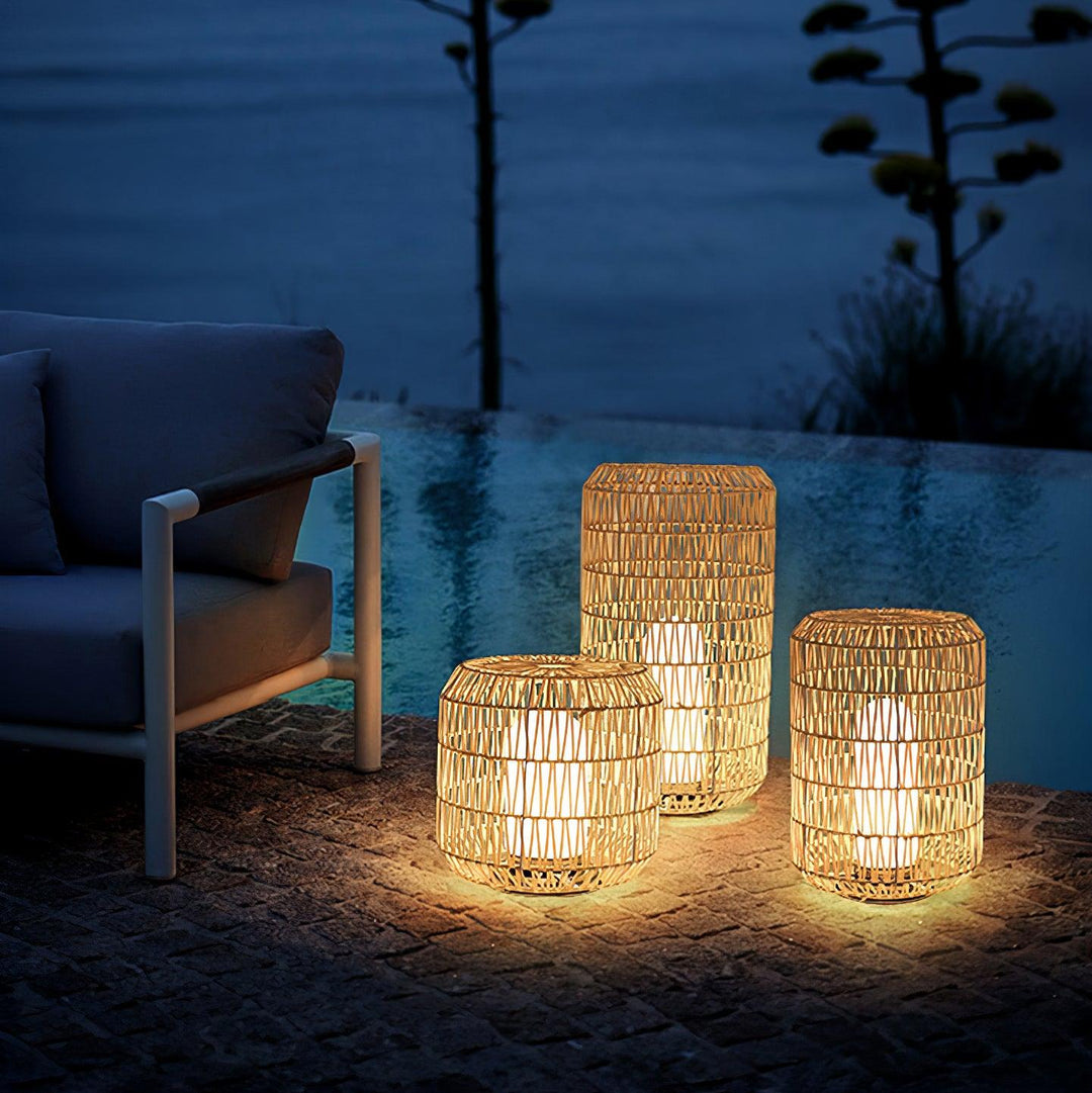 Woven rotan buitenwandlamp