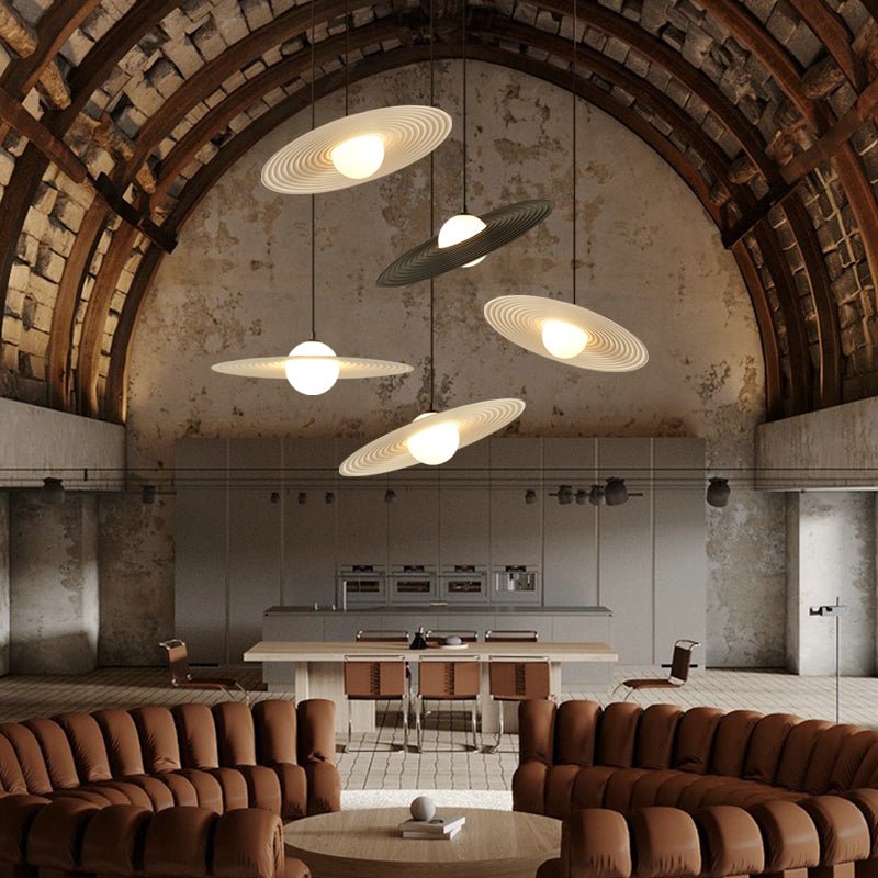 Viraalise hanglamp PE LED plaat wit en zwart