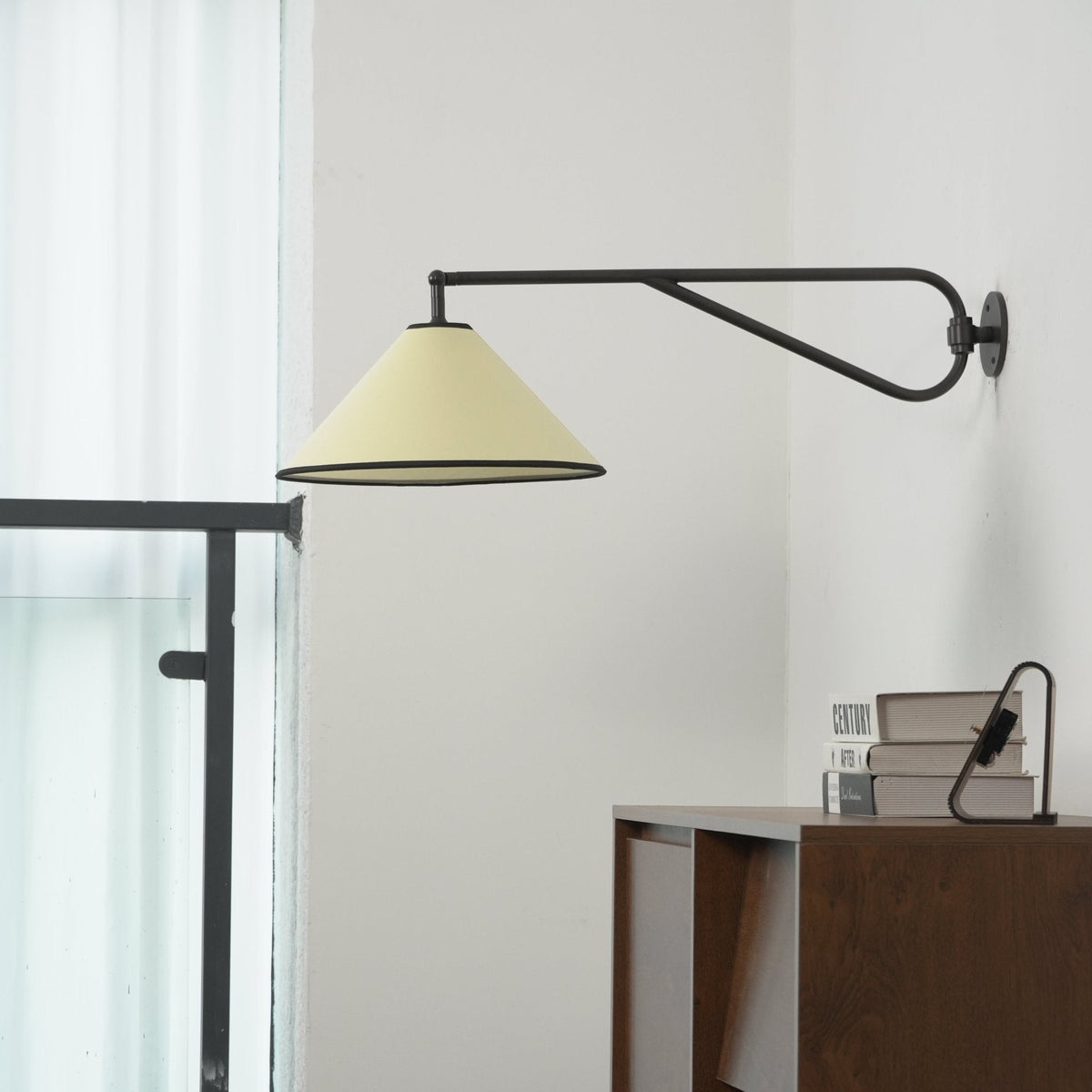 Zane Diaphane minimalistisch Swing stof wandlamp