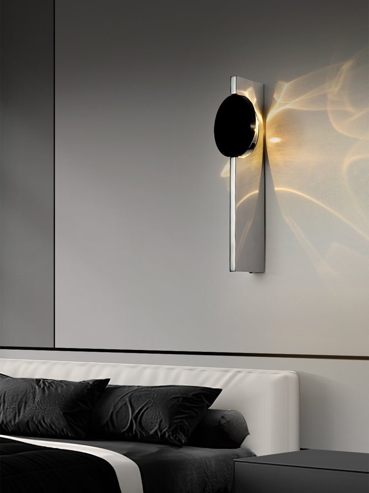 Pethr Wave Minimalistische wandlamp van staal