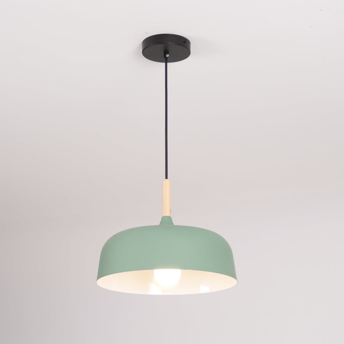 Sylivenne hanglamp witte kap houten accenten
