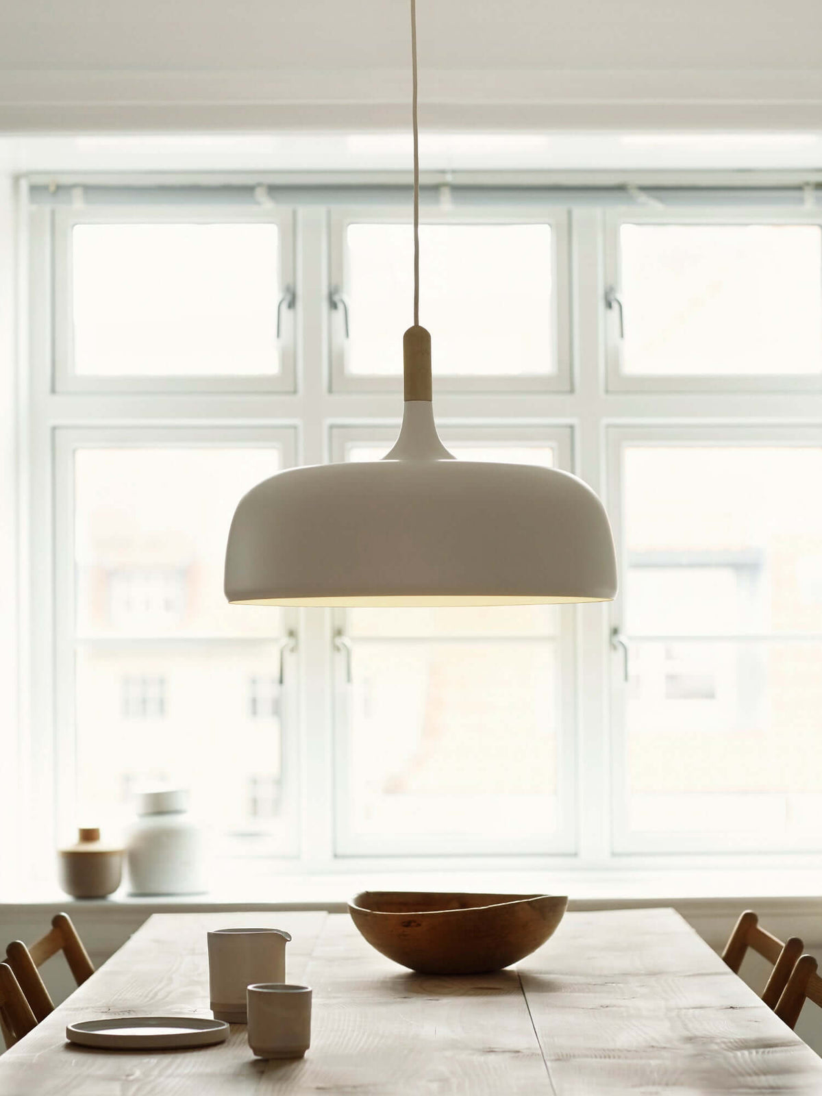 Sylivenne hanglamp witte kap houten accenten