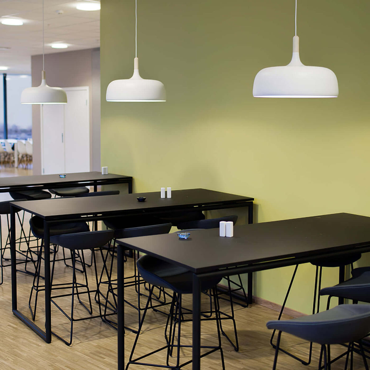 Sylivenne hanglamp witte kap houten accenten