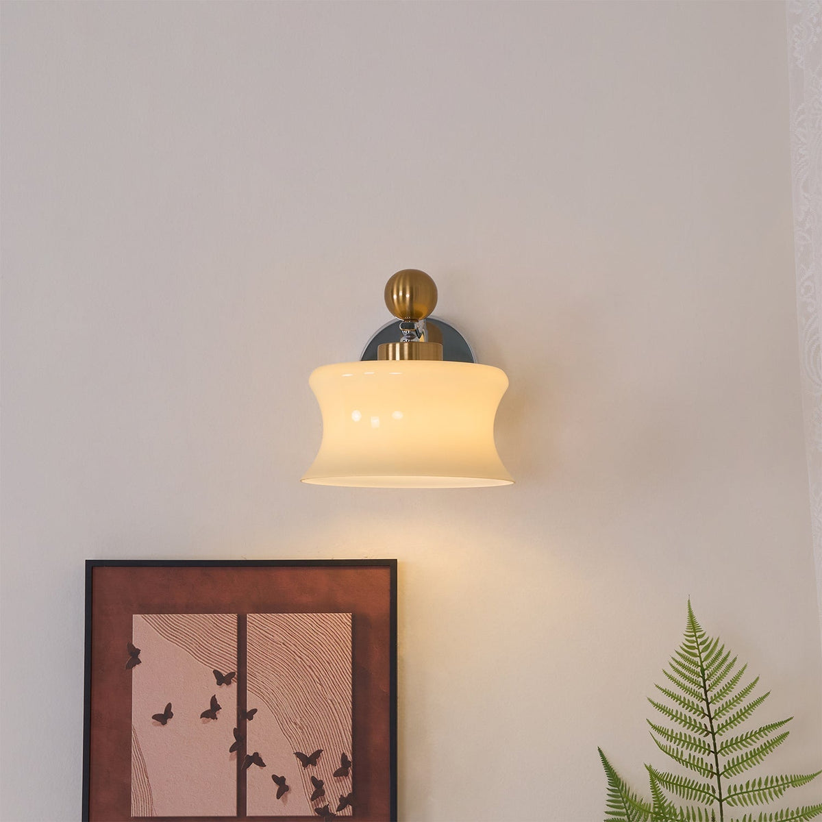 Blux Noordse kunst wandlamp met glazen kap
