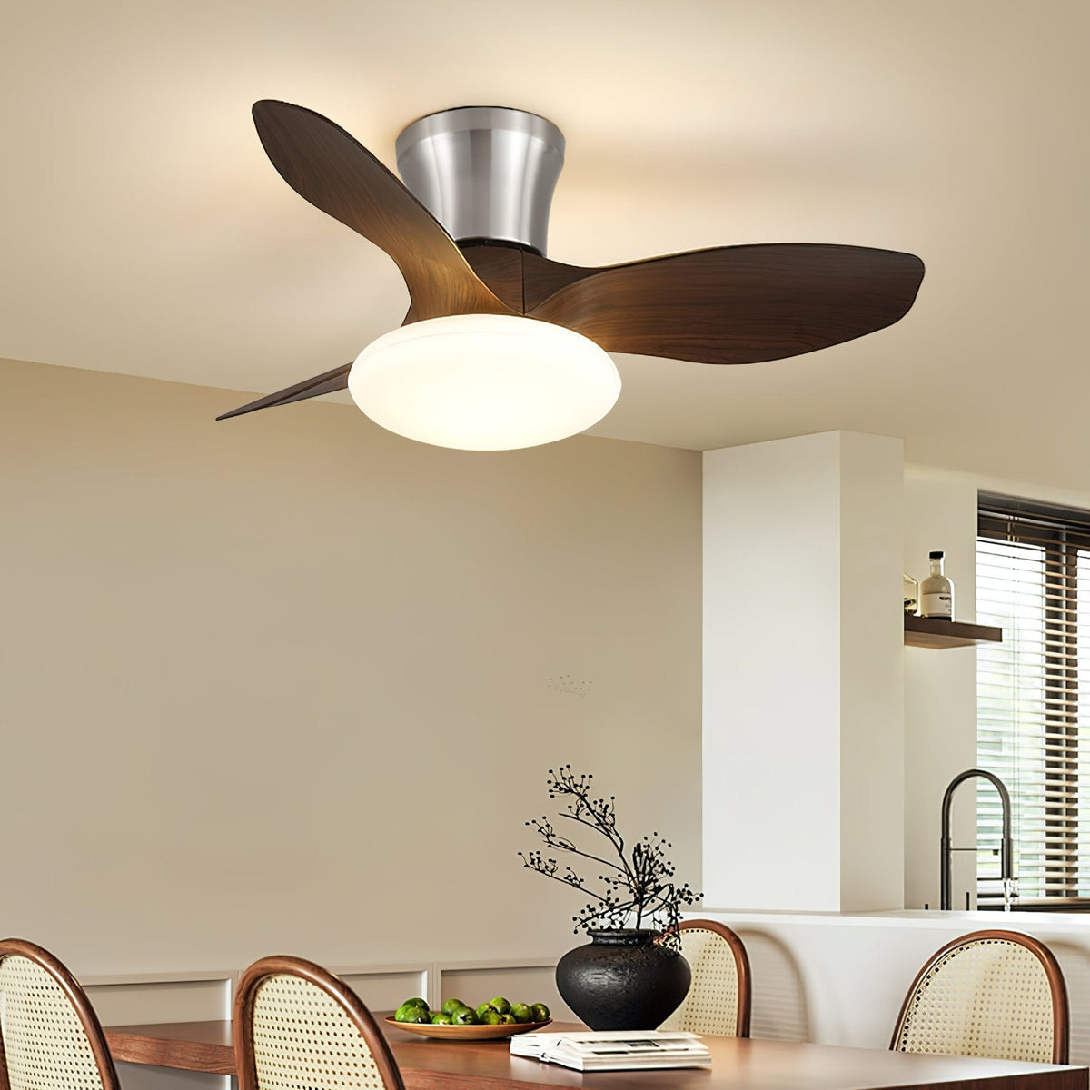Velora Moderne plafondventilator met verlichting van walnoothout