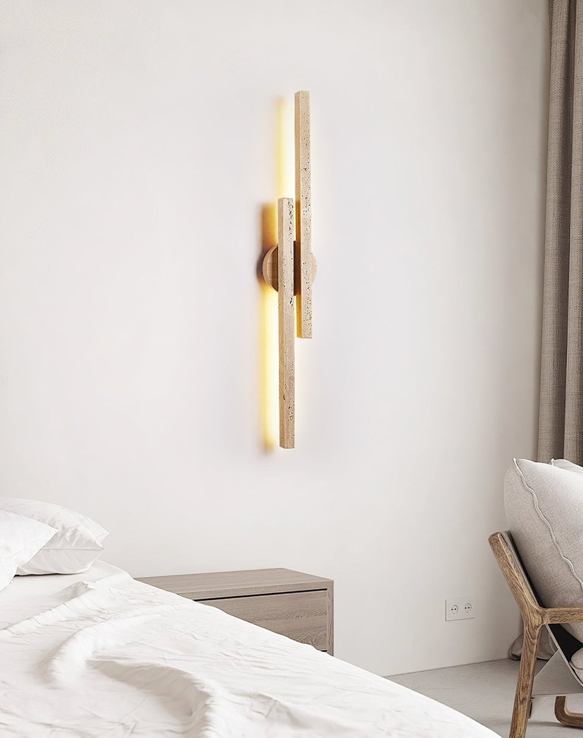Myliryra wandlamp in walnotkleur met geel travertin