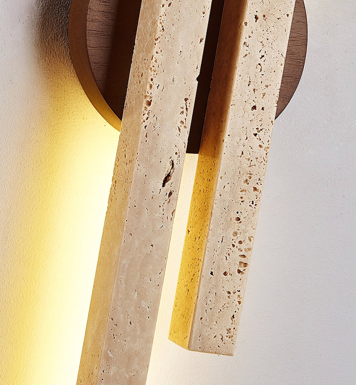 Myliryra wandlamp in walnotkleur met geel travertin