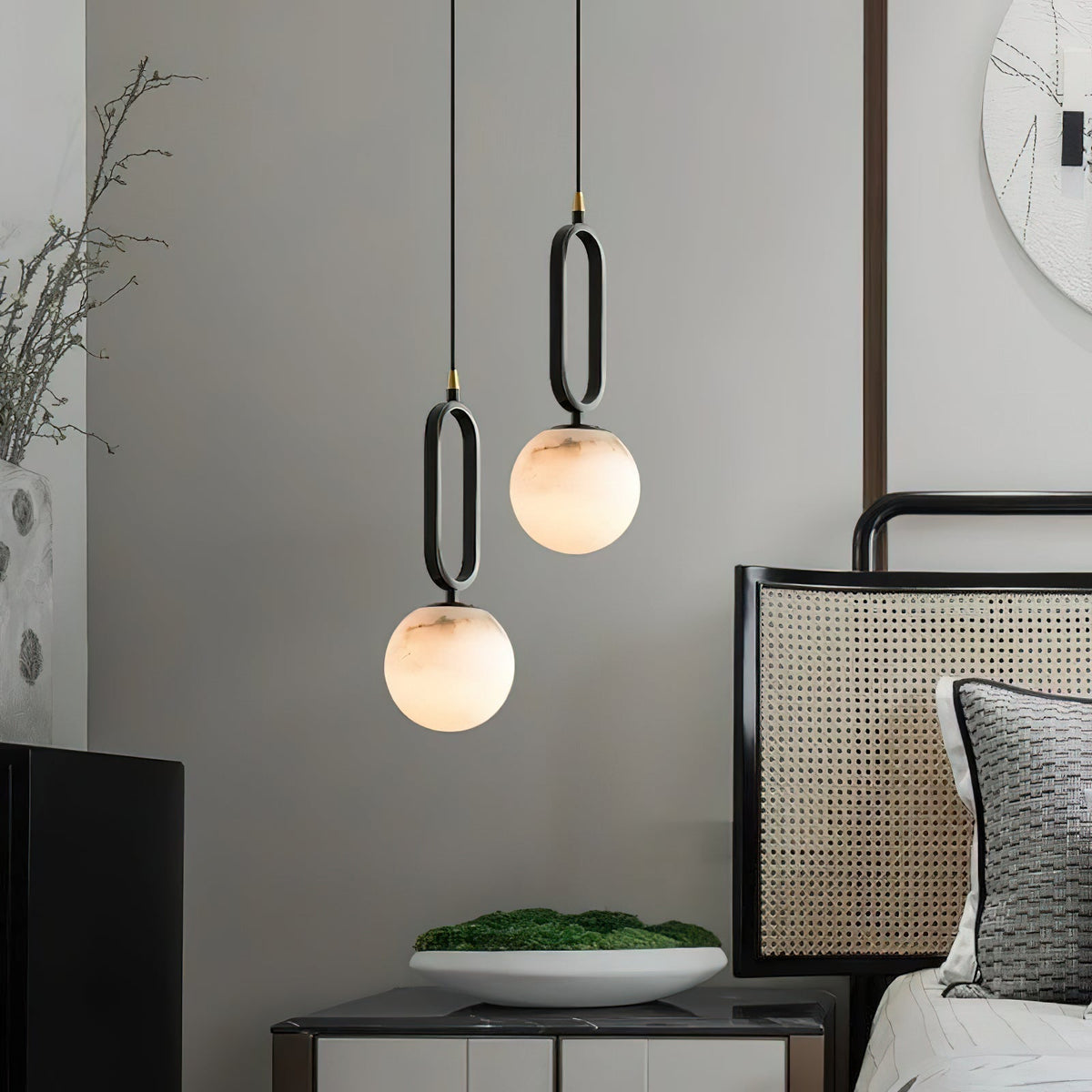 Gloruvyd Minimalistische hanglamp met balvormige kap in albast