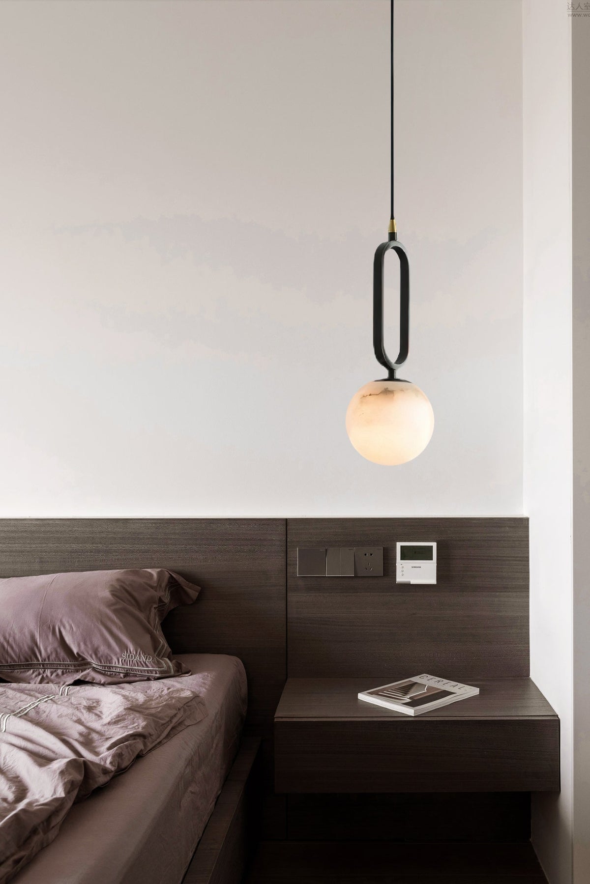 Gloruvyd Minimalistische hanglamp met balvormige kap in albast