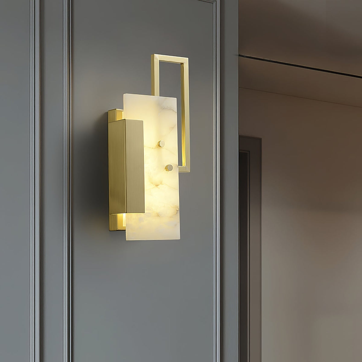 Albinelle albasten wandlamp met goudkleurig frame