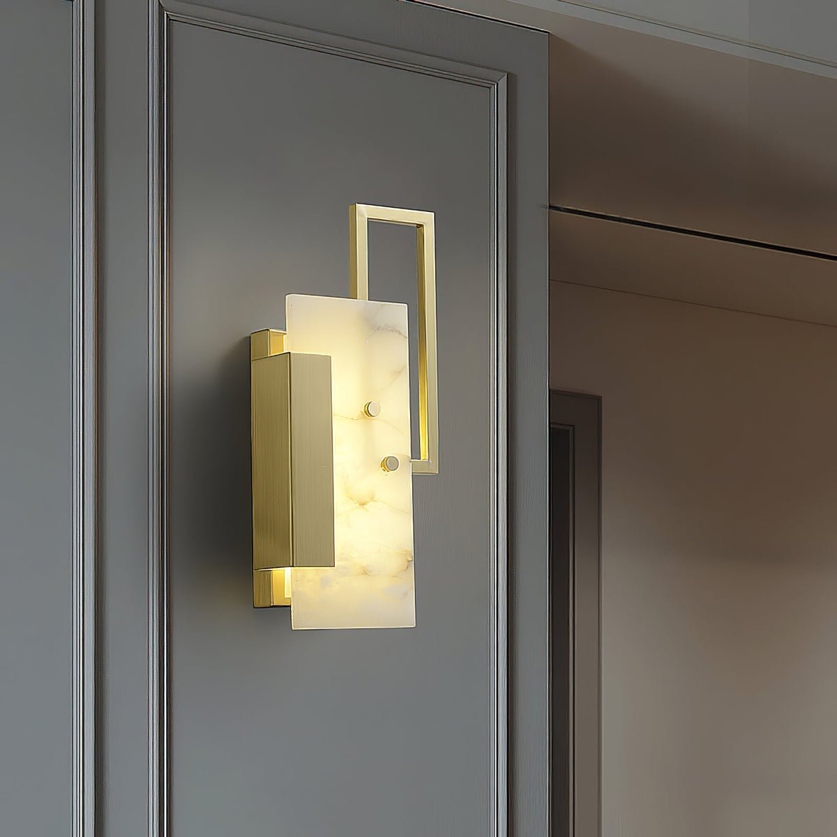Albinelle albasten wandlamp met goudkleurig frame