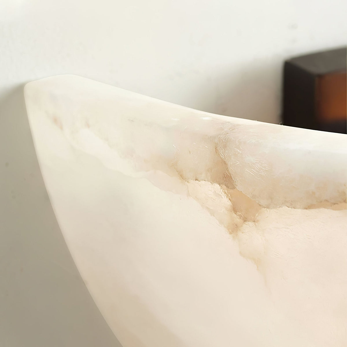 Albinelia Halve-maan albasten wandlamp