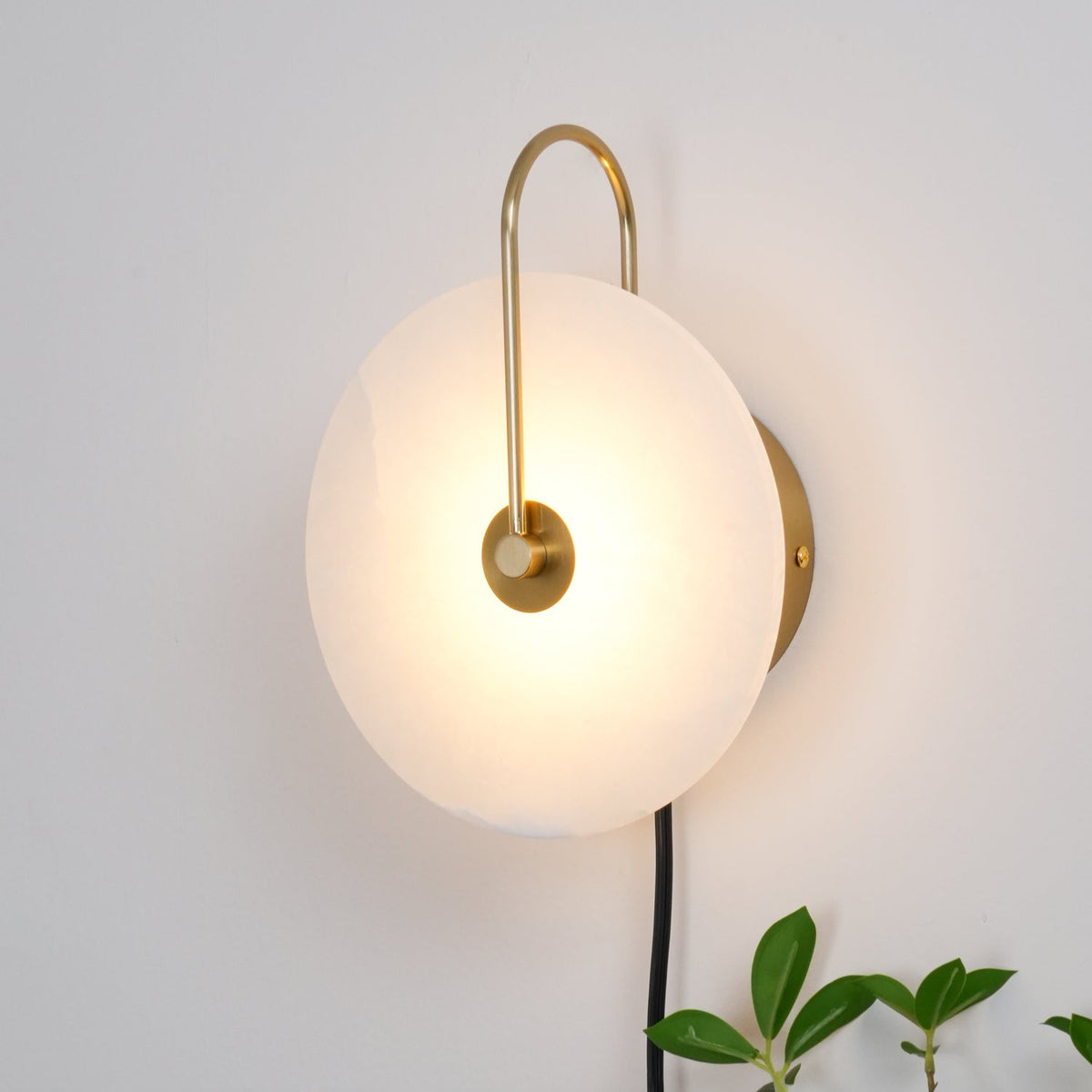 Albeaine Albast bollen wandlamp met Stekker