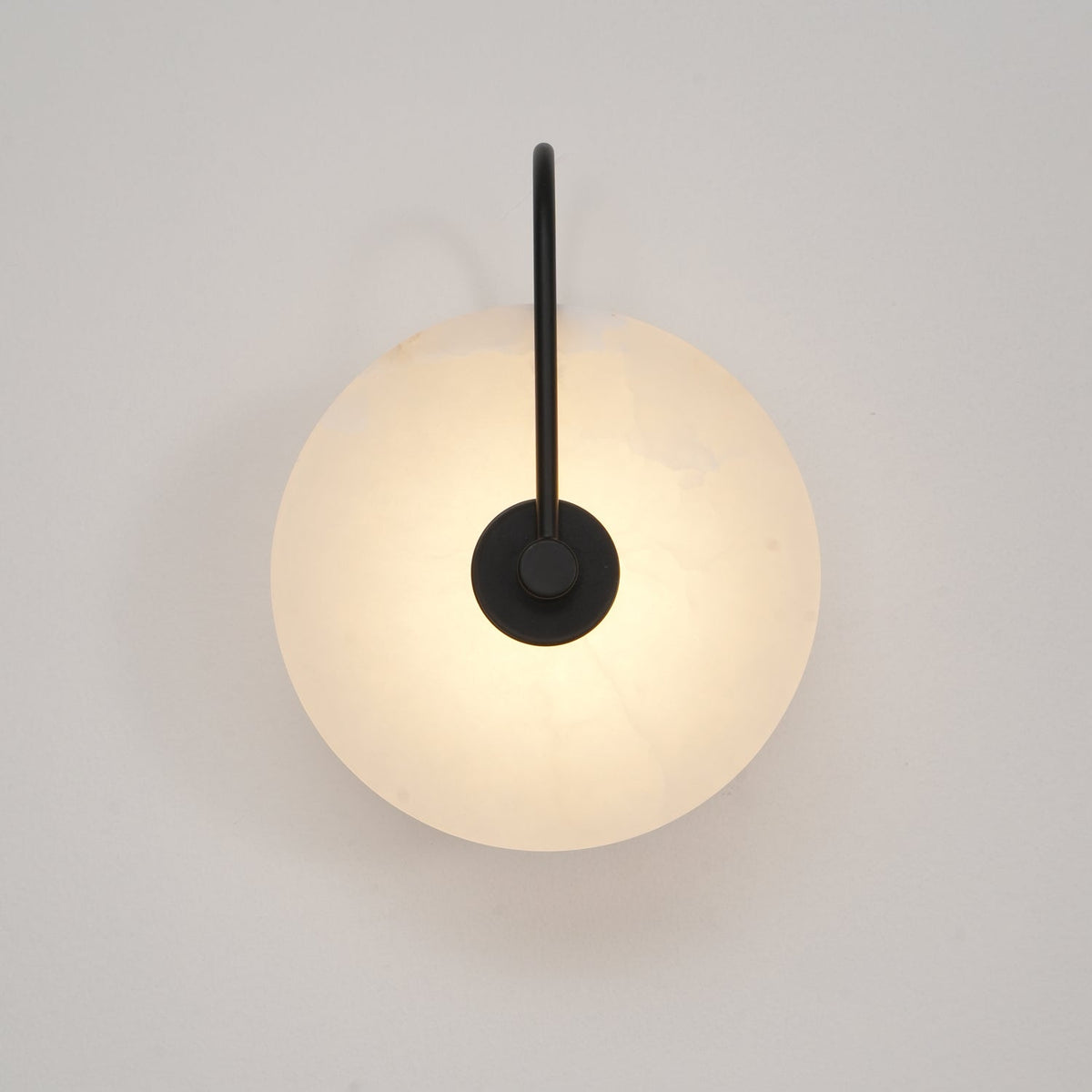 Albeenne albast bollen wandlamp