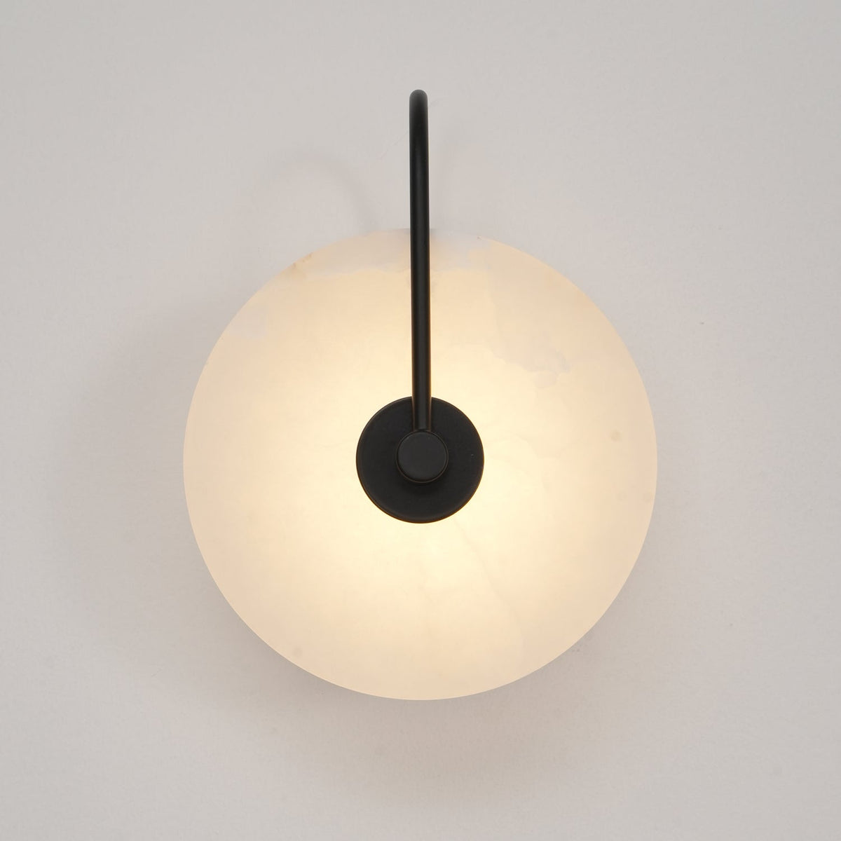 Albeenne albast bollen wandlamp