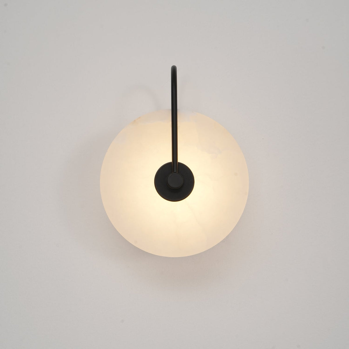 Albeenne albast bollen wandlamp