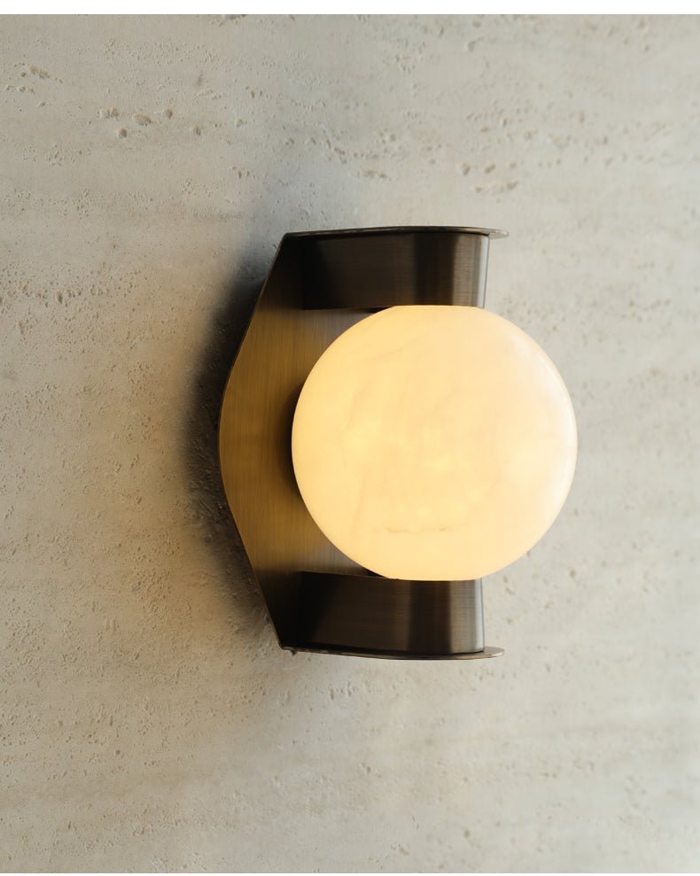 Caldrien Albast bol albasten wandlamp