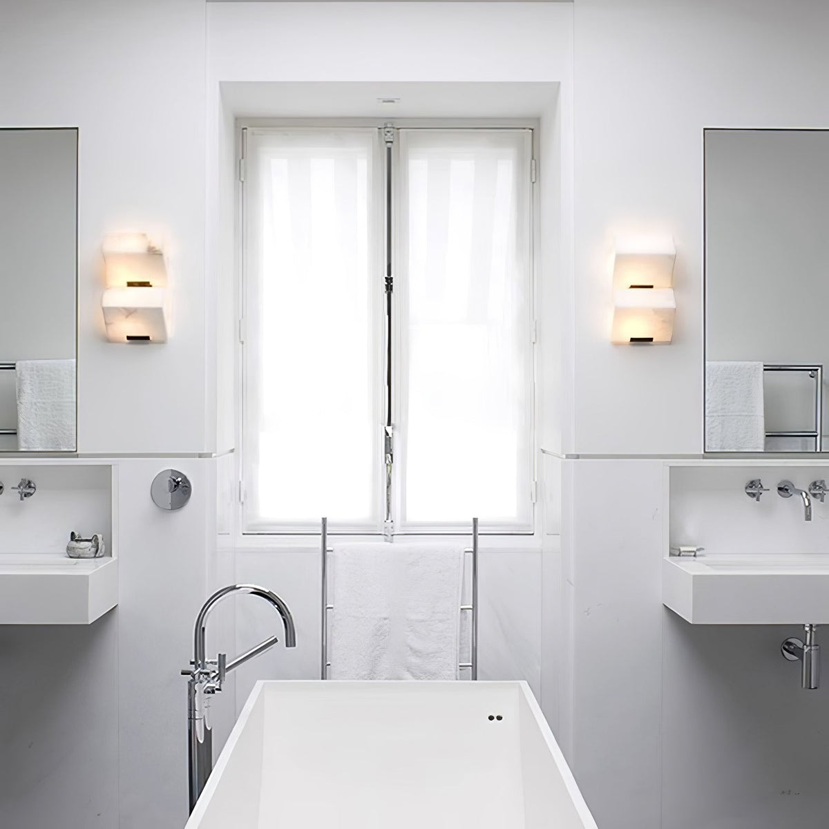 Niviella albasten wandlamp met stekker voor de trap